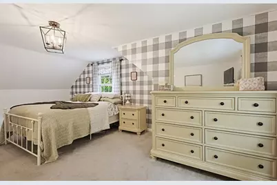 135 Locust St, Holliston, MA 01746 - Photo 22