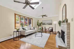 18 Williams Rd, Lynnfield, MA 01940 - Photo 4
