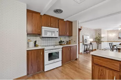 18 Williams Rd, Lynnfield, MA 01940 - Photo 12