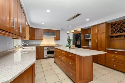 8 Autumn Ln, Natick, MA 01760 - Photo 8