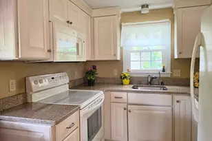 16 Pine Hollow Rd, Falmouth, MA 02536 - Photo 6