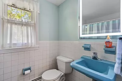 122 Milton St, Waltham, MA 02453 - Photo 14