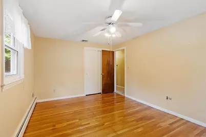 122 Milton St, Waltham, MA 02453 - Photo 10