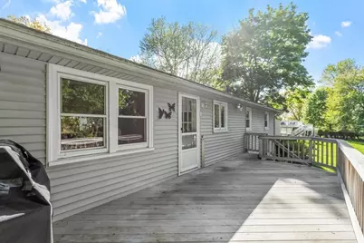 122 Milton St, Waltham, MA 02453 - Photo 22