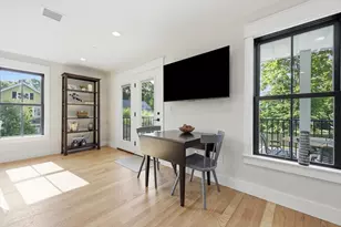 14 Garfield St, Northampton, MA 01062 - Photo 6
