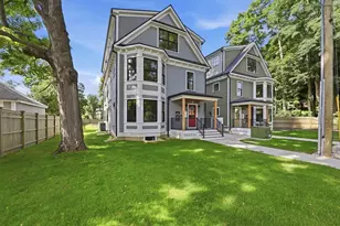 14 Garfield St, Northampton, MA 01062 - Photo 2