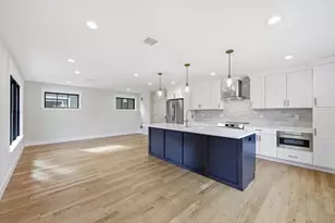 14 Garfield St, Northampton, MA 01062 - Photo 8