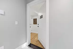 14 Garfield St, Northampton, MA 01062 - Photo 6