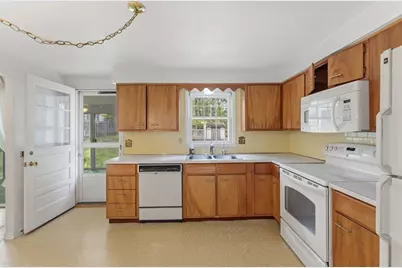 28 Mayflower Cir, Leicester, MA 01524 - Photo 16