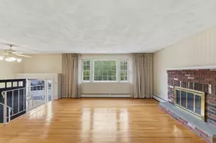 28 Mayflower Cir, Leicester, MA 01524 - Photo 8