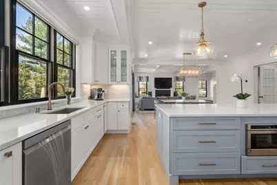 7 Massasoit Street, Wellesley, MA 02481 - Photo 4