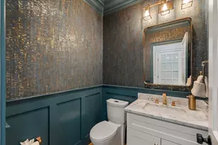 7 Massasoit St, Wellesley, MA 02481 - Photo 10
