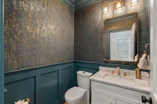 7 Massasoit Rd, Wellesley, MA 02481 - Photo 10