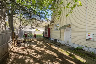 217 Ellsworth Ave, Springfield, MA 01118 - Photo 30
