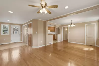 151 Edgewood Avenue, Chicopee, MA 01013 - Photo 14