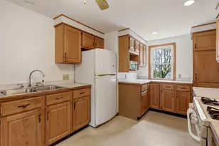 151 Edgewood Ave, Chicopee, MA 01013 - Photo 18