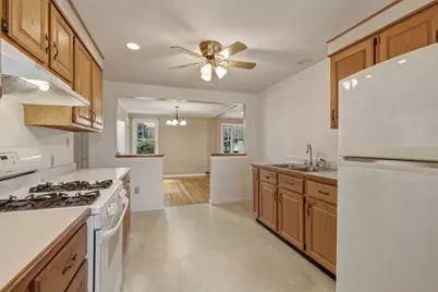 151 Edgewood Avenue, Chicopee, MA 01013 - Photo 20