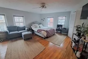 21 Moon St, Boston, MA 02113 - Photo 1