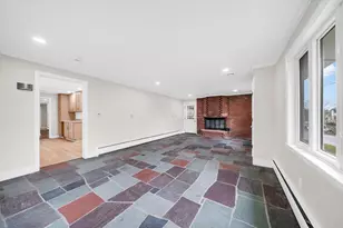 35 Peters St, North Andover, MA 01845 - Photo 4