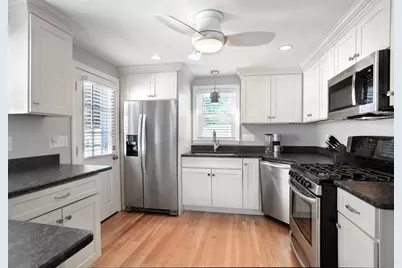 9 G St, Hull, MA 02045 - Photo 14