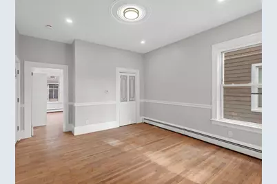 805 E Fifth St #1, Boston, MA 02127 - Photo 4