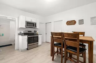 252 Shaw St, Lowell, MA 01851 - Photo 16