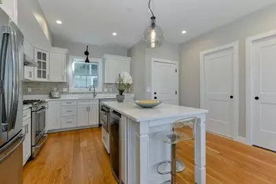 145 Stoughton St #4, Boston, MA 02125 - Photo 4