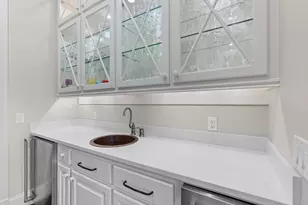 21 Bemis St, Weston, MA 02493 - Photo 10