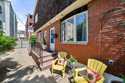 3 London Court, Boston, MA 02128 - Photo 2