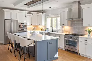 10 Hillcrest Rd, Burlington, MA 01803 - Photo 2
