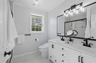 8 Coolidge St, Westford, MA 01886 - Photo 22