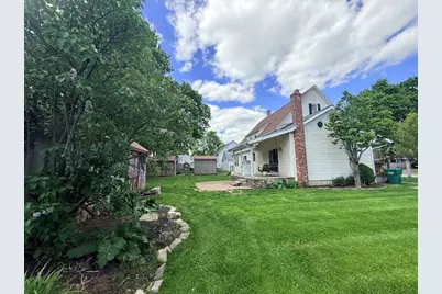 11 Boston St, Uxbridge, MA 01569 - Photo 2