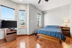 419 E 3rd St, Boston, MA 02127 - Photo 24