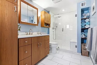 419 E 3rd St, Boston, MA 02127 - Photo 16