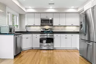 829 Lagrange St, Boston, MA 02132 - Photo 4