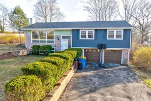 32 Crawford St, Randolph, MA 02368 - Photo 2