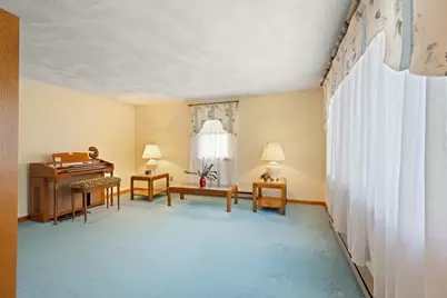 12 Highland Ave, Woburn, MA 01801 - Photo 16