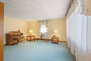 12 Highland Avenue, Woburn, MA 01801 - Photo 16