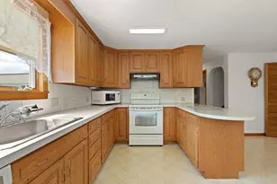 12 Highland Avenue, Woburn, MA 01801 - Photo 6