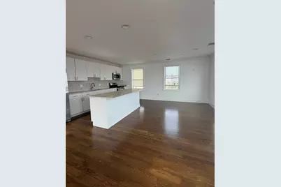 375 Crescent Avenue #3, Chelsea, MA 02150 - Photo 4