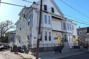 46 Chelmsford St, Lawrence, MA 01841 - Photo 8