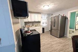 46 Chelmsford St, Lawrence, MA 01841 - Photo 10