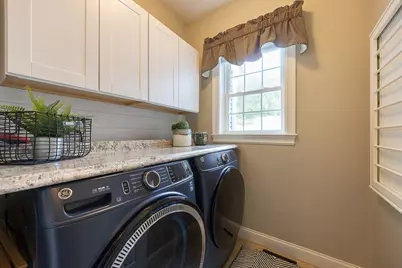 41 Westview Ave, Millbury, MA 01527 - Photo 12