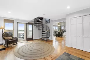 43 Cliff Dr, Freetown, MA 02702 - Photo 12