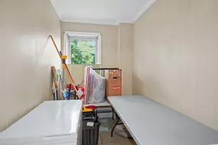 31 E Walnut St, Taunton, MA 02780 - Photo 6