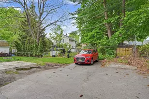 31 E Walnut St, Taunton, MA 02780 - Photo 26