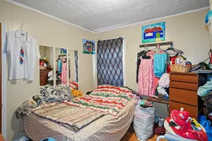 31 E Walnut St, Taunton, MA 02780 - Photo 8