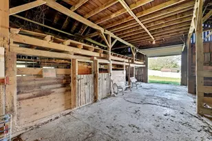 265 State St, Belchertown, MA 01007 - Photo 10