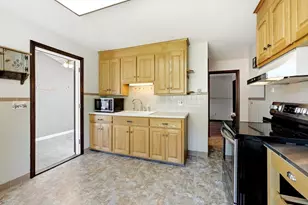 265 State St, Belchertown, MA 01007 - Photo 14