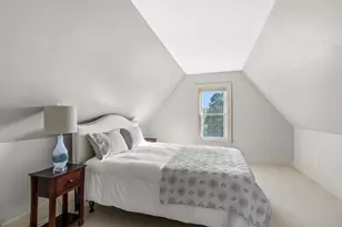 186 Temple St, Boston, MA 02132 - Photo 24